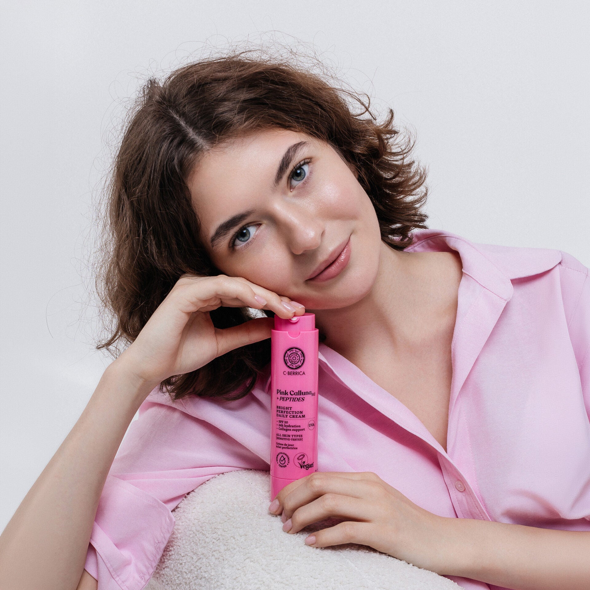 C-Berrica Pink Calluna Crema diaria iluminadora perfecta con SPF20