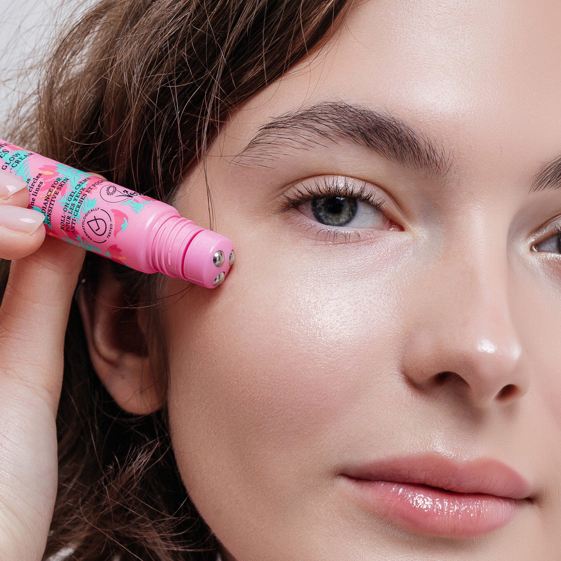 C-Berrica Pink Calluna Crema-gel para el contorno de ojos Roll And Glow